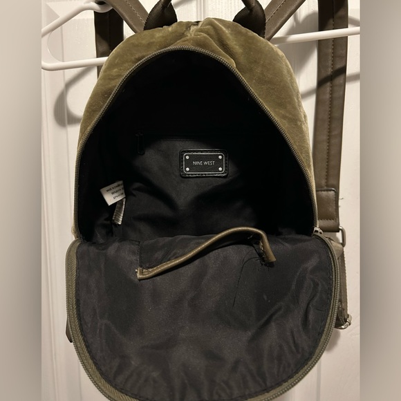 Green velvet Nine West Backpack - Picture 3 of 5